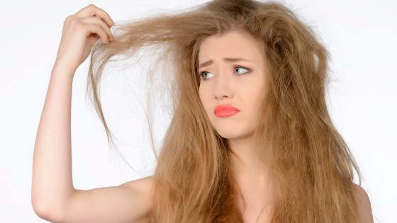 Capelli danneggiati dopo le vacanze